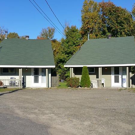 Les Chalets Bo-So-Met Villa Beaupré Exteriör bild